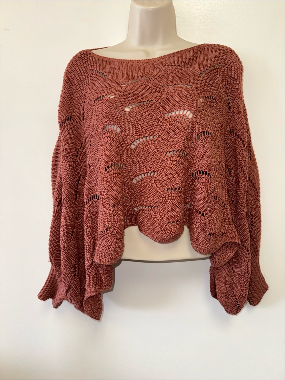 Moon & Madison (S) Burnt Orange Cropped Pointelle Knit Sweater w/ 3/4 Sleeves
